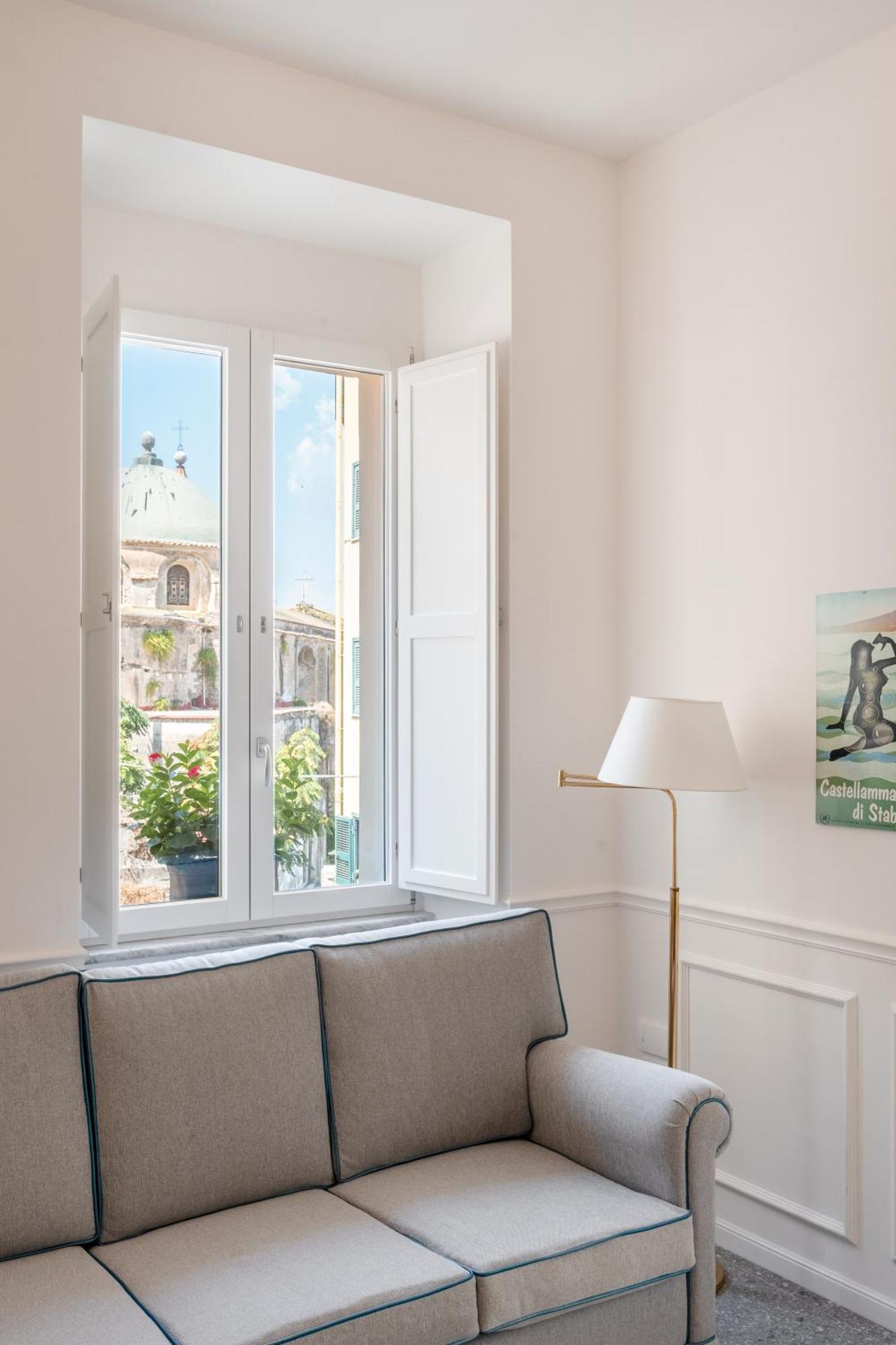 Palazzo Desiderio Appartement Castellammare di Stabia Buitenkant foto